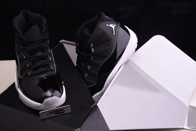 One Kick Air Jordan 25th Anniversary 11 CT8012-011 0724